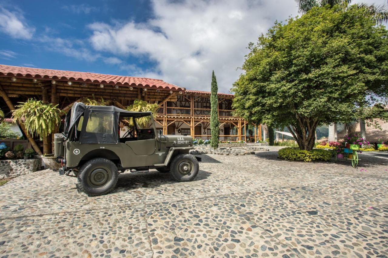 Combia Baja Hotel Casa San Carlos Lodge Pereira מראה חיצוני תמונה